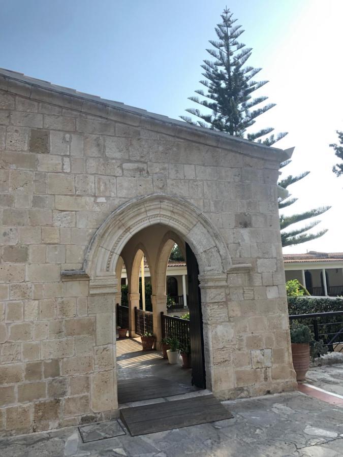 דירות Paphos - Tala Riviera Apartmant מראה חיצוני תמונה