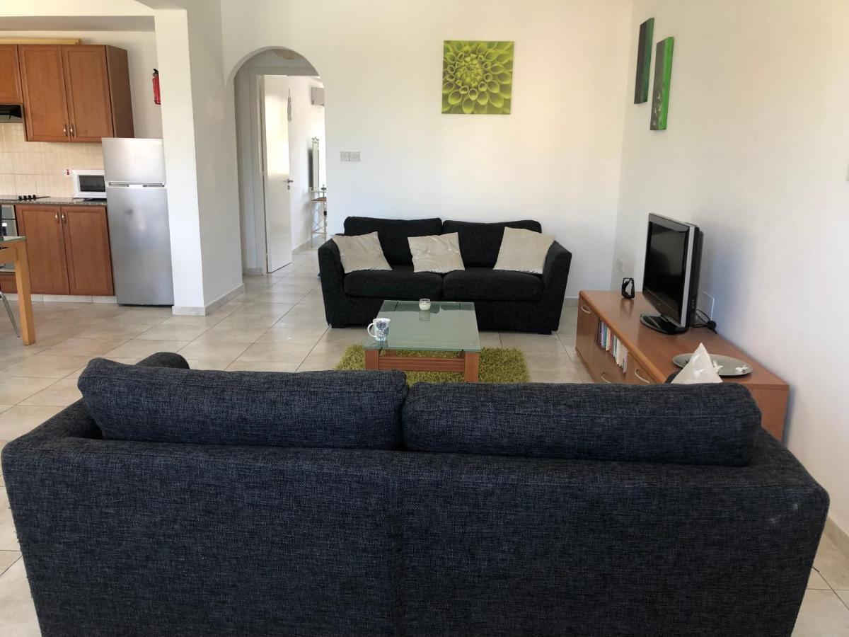 דירות Paphos - Tala Riviera Apartmant מראה חיצוני תמונה
